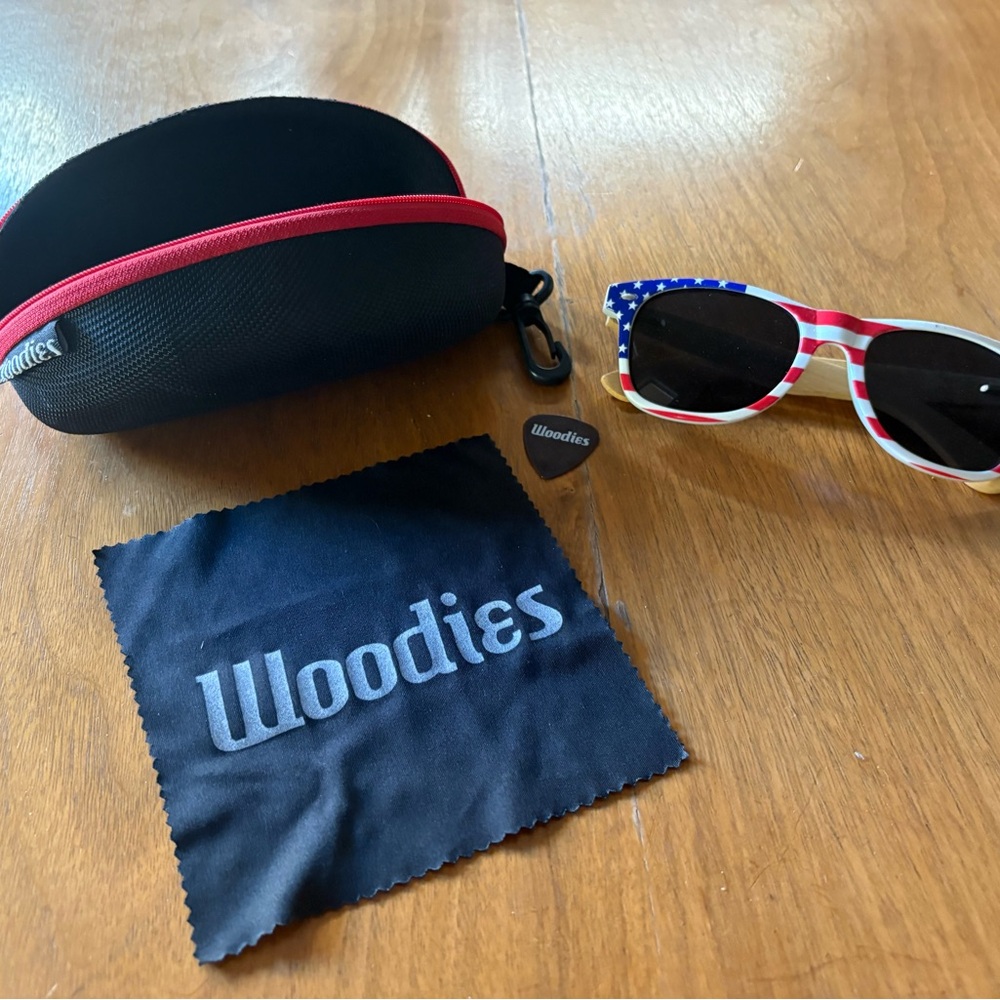 Woodies American Flag Sunglasses